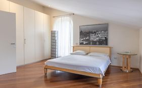 Charming Heritage Apartment